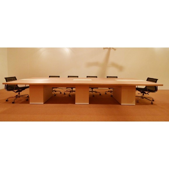 Boxed leg meeting table