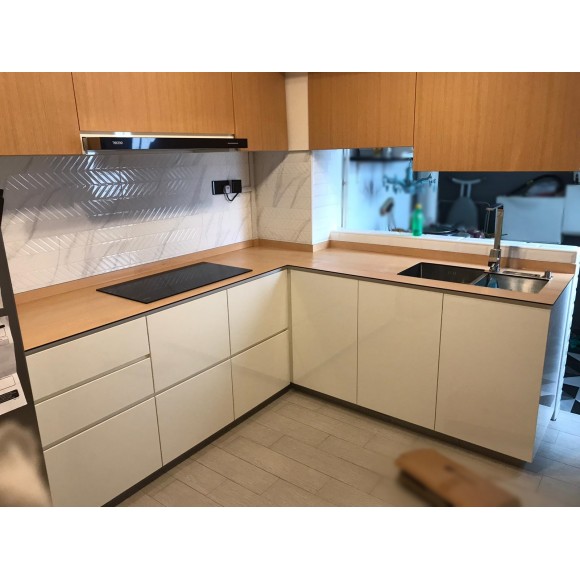 Built-in cabinet with colour core compact surface